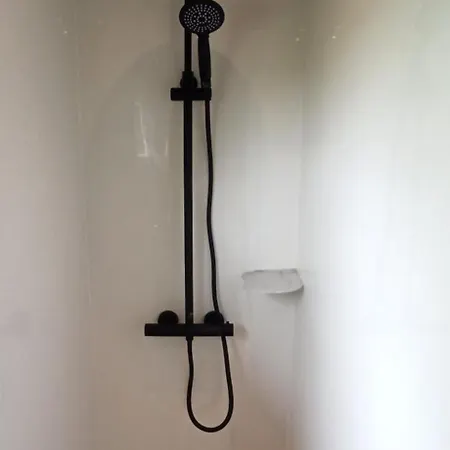 Tiny In De Polders Nyaraló *